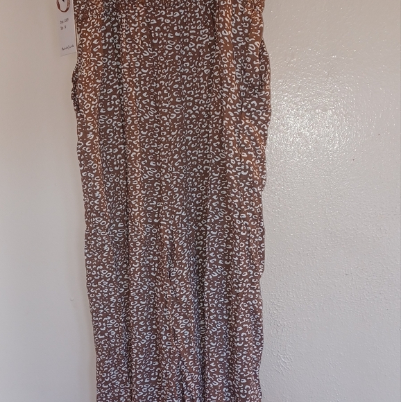 JAPNA Jumpsuit NWT in brown and white. - Picture 5 of 7